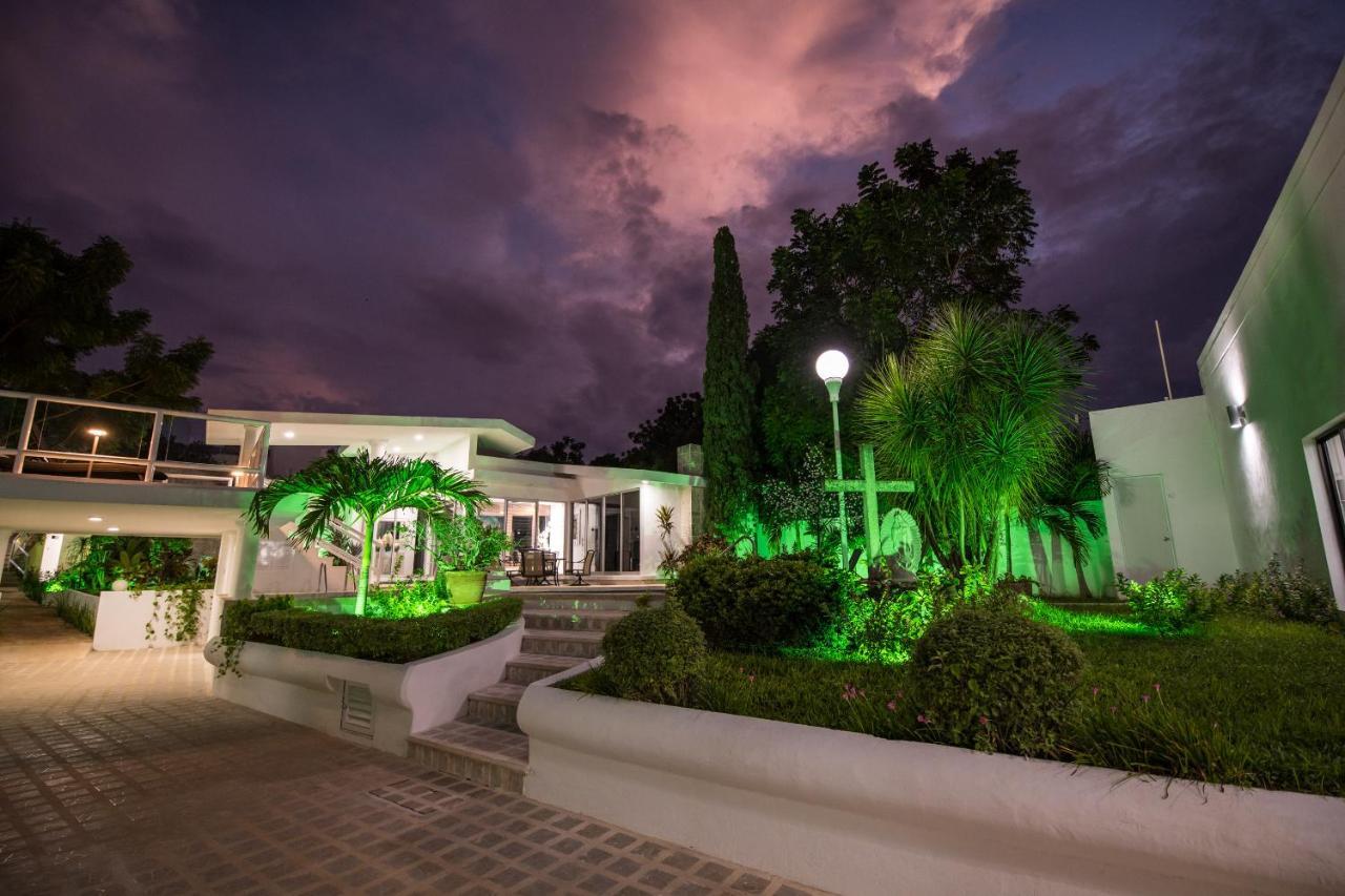 Saastah Hotel Boutique فالادوليد المظهر الخارجي الصورة